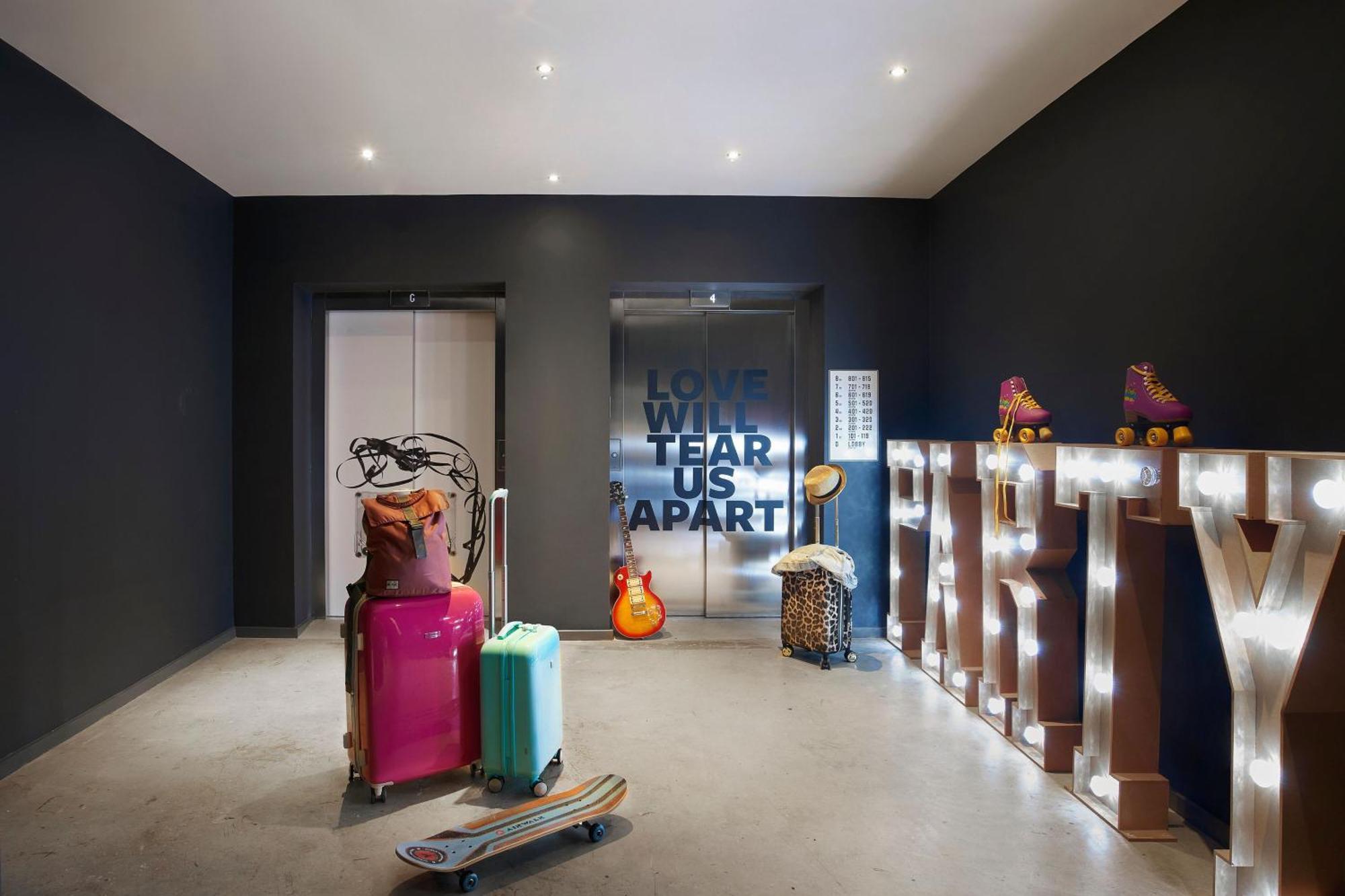 Moxy Manchester City Екстер'єр фото